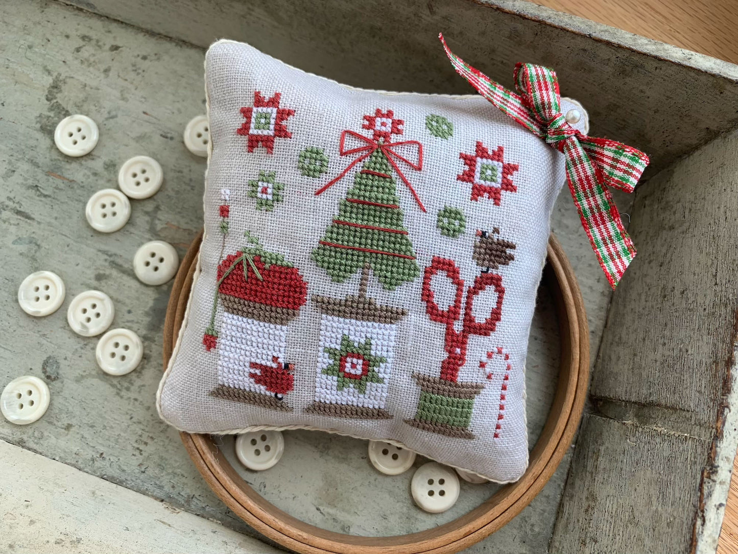 *Preorder* Christmas Spools Pinkeep by Stitches by Ethel