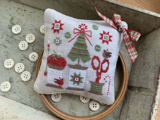 *Preorder* Christmas Spools Pinkeep by Stitches by Ethel