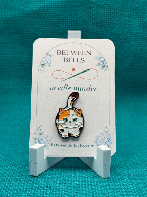 "Calico Tabby Cat" Needle Minder by Between Bells