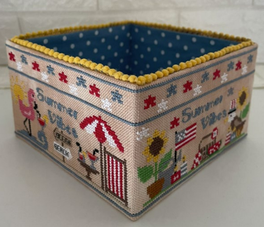 Summer Vibes Basket by Mani di Donna