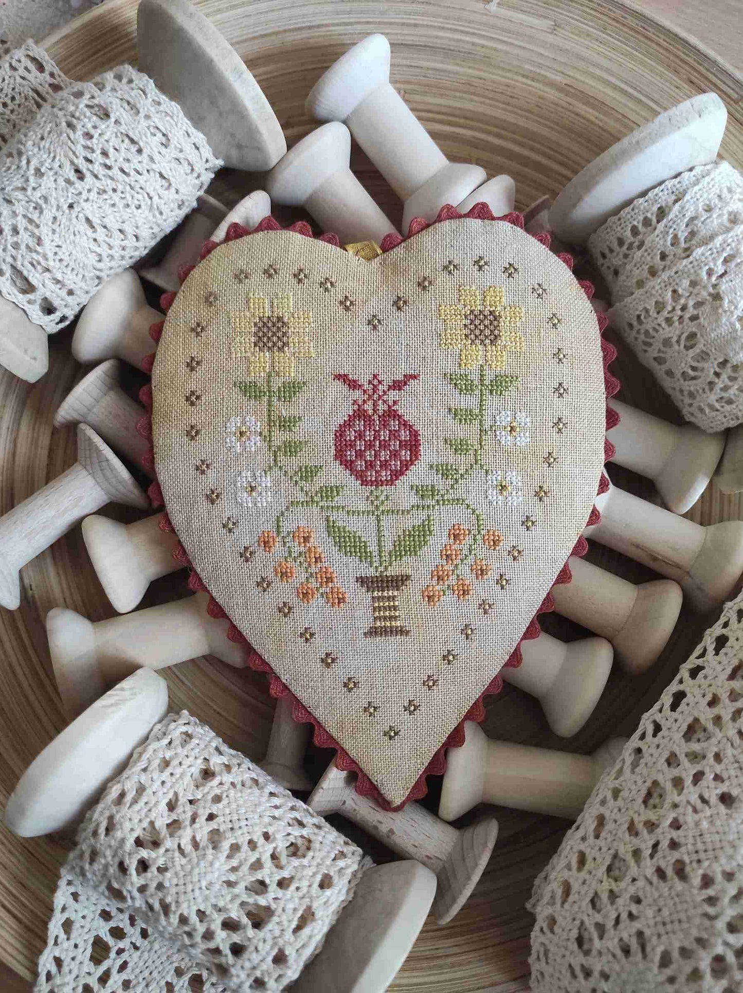 *Preorder* Autumn Stitcher Heart by Vintage Tulip Designs