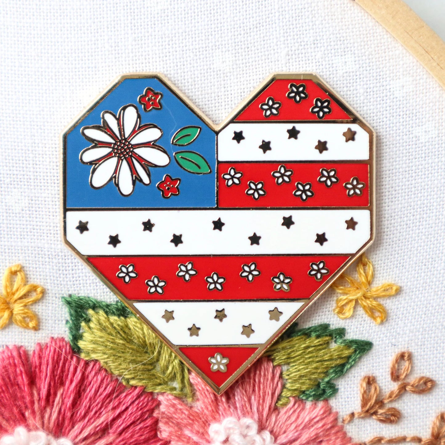 Sweet Freedom Magnetic Needle Minder by Flamingo Toes