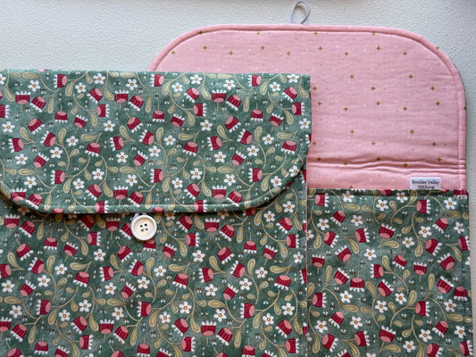 "Blooms & Bees" Envelope Project Bag