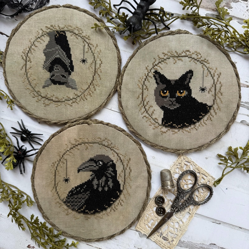 *Preorder* Halloween Animals Trio by Puntini Puntini