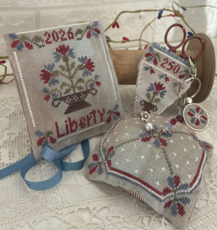 Liberty Sewing Set by Mani di Donna