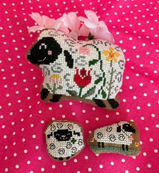 Sheep (Mommy and cubs series) by Romy's Creations