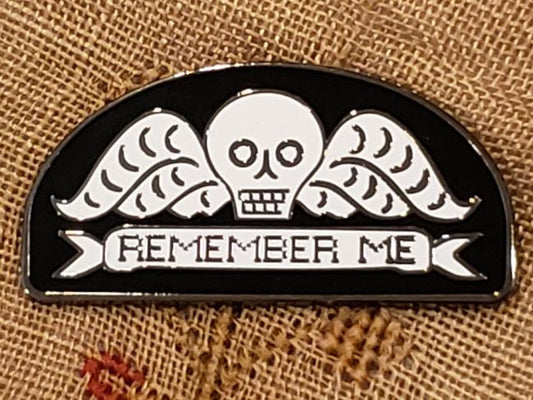 Remember Me Needle Minder by Siren Stitchworks