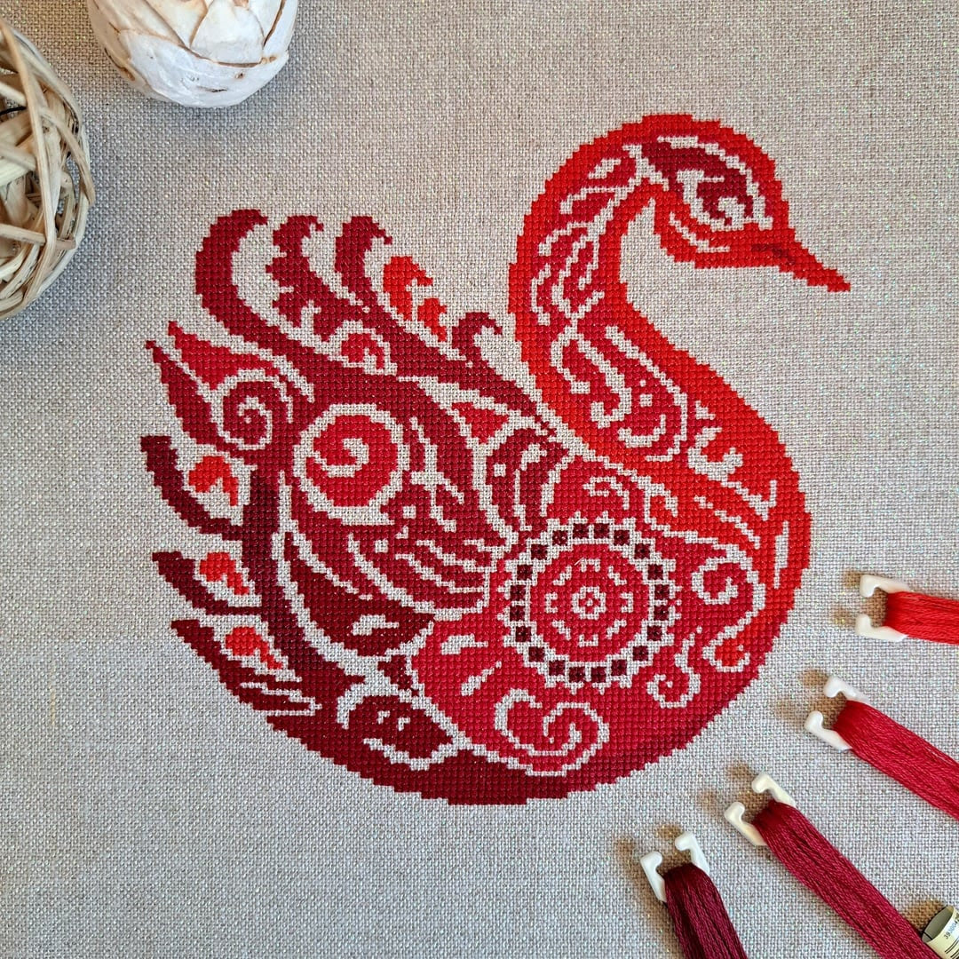 *Preorder* Swan by Artmishka