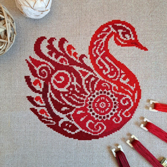 Swan by Artmishka