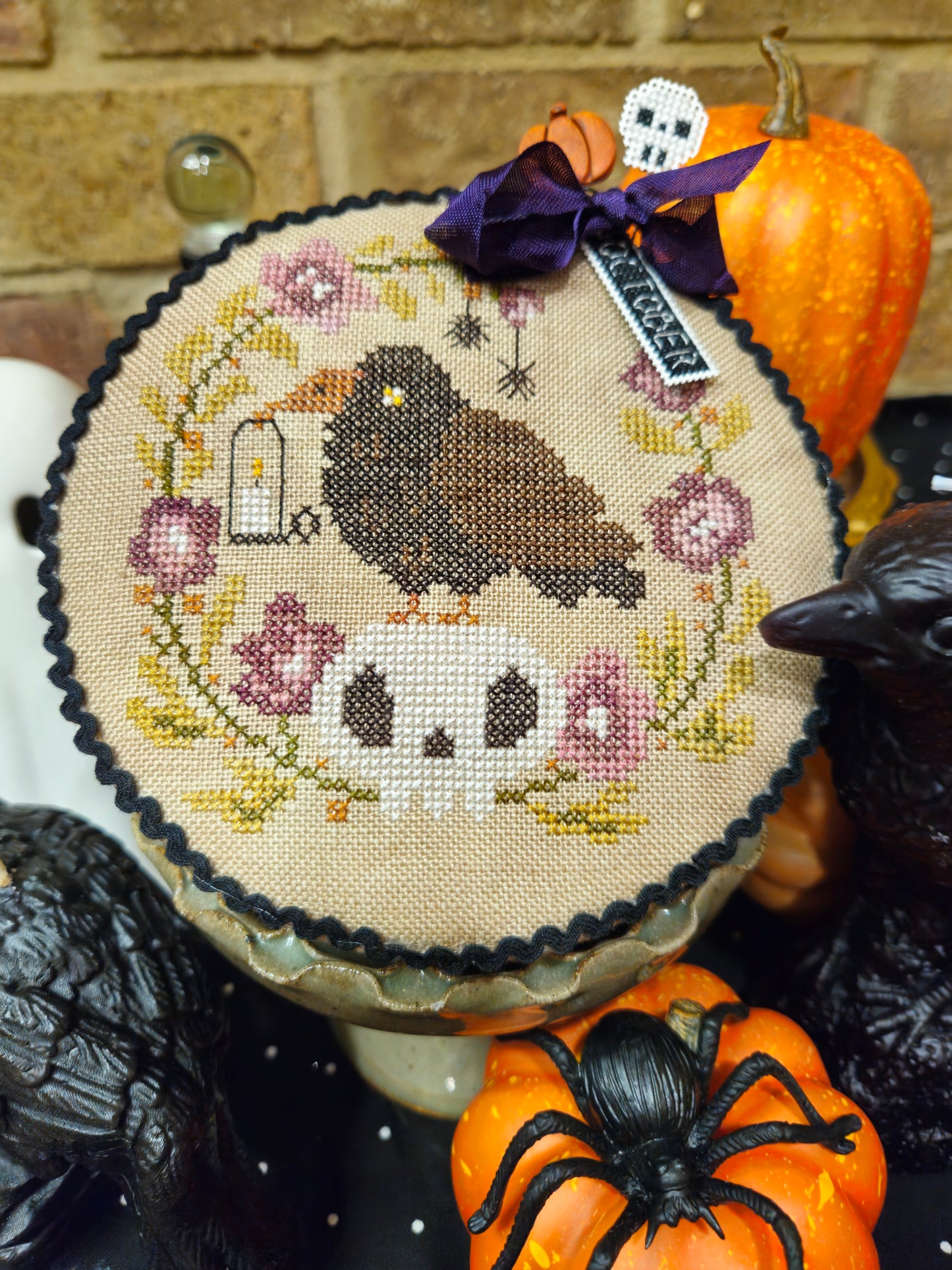 *Preorder* Pin Drum Shorties Month #10 Crow by Quaint Rose Needlearts
