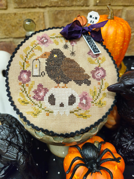 Pin Drum Shorties Month #10 Crow by Quaint Rose Needlearts
